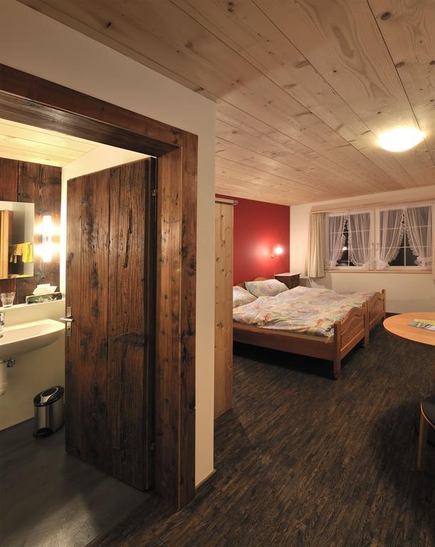 Gastehaus Zum Tulpenbaum Bed & Breakfast Turbenthal Екстериор снимка
